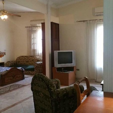 Elegant Heliopolis, Studio-Apartment 开罗 外观 照片